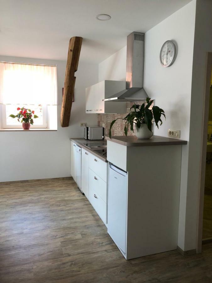 Apartma Linhartov Trg ราโดว์ลิตซา ภายนอก รูปภาพ