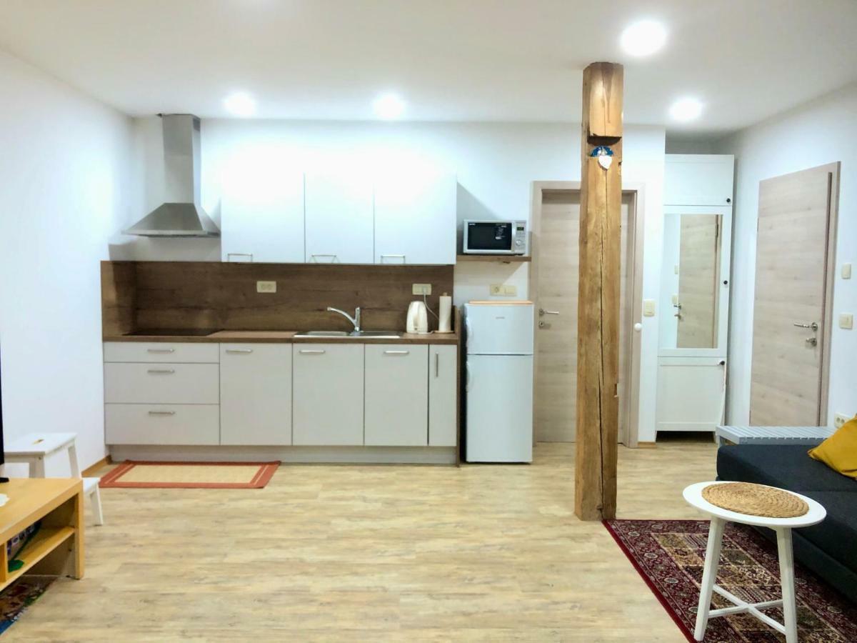 Apartma Linhartov Trg ราโดว์ลิตซา ภายนอก รูปภาพ
